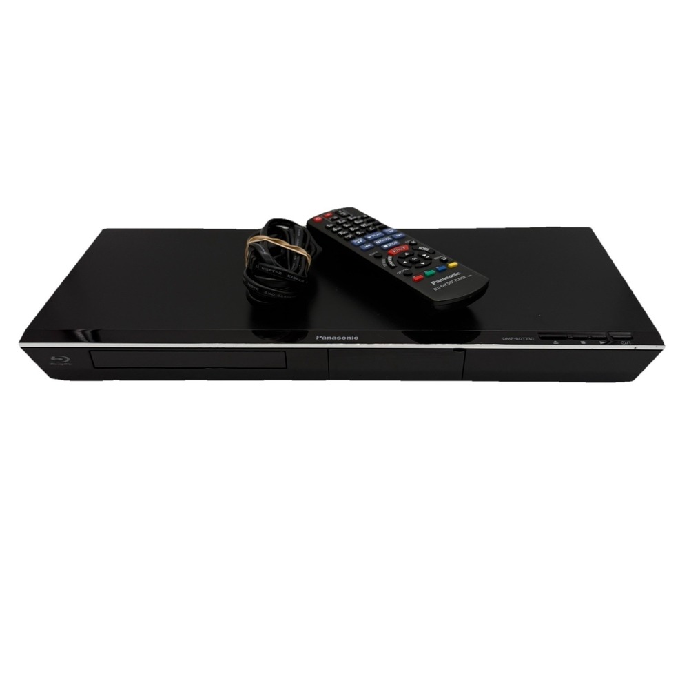 Panasonic DMP-BDT230 3D Blu-Ray /DVD Player WiFi W/Remote & Power Cord Tested